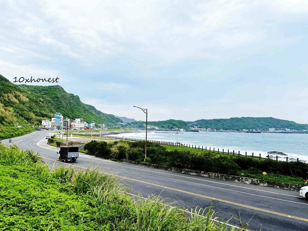 【海岸美景x夜間燈海美景x腳踏車】深澳鐵道自行車白天、晚上都能玩！海景、燈光秀、自行車一次滿足｜現場購票、線上預購都OK，10月夜間加班別錯過！