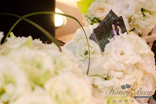 哈妮熊漫步婚禮佈置-Dexter&Irene 白綠色清新風相本桌@國賓