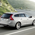 Volvo-V60_2011_800x600_wallpaper_3f.jpg