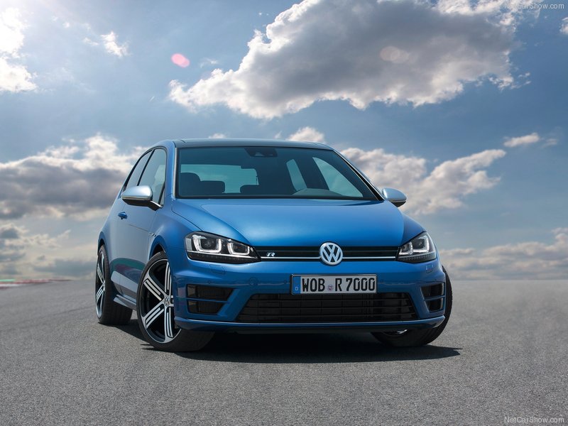 Volkswagen-Golf_R_2014_800x600_wallpaper_03.jpg