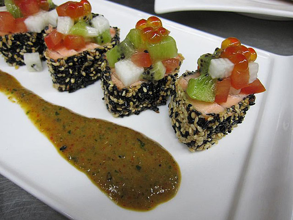 芝麻鮭魚捲2.jpg 芝麻鮭魚捲2.jpg