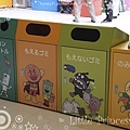 連垃圾桶都好可愛