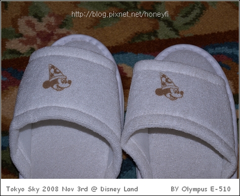 鞋面上當然是米奇