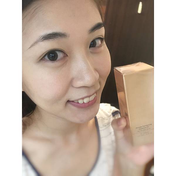 BC百匡,靚顏抗皺淡紋賦活油(百匡賦活膠囊),百匡賦活膠囊,
白龍膽花精萃可亮白撫平細紋與修護受傷肌膚,並高度保濕鎖水,延緩肌膚老化,一顆多種用途,強效版晚安面膜
,百匡賦活膠囊,百匡膠囊
