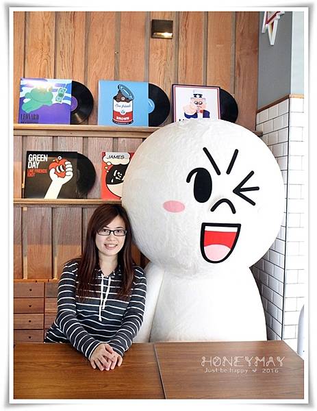 IMG_6649Line store.JPG