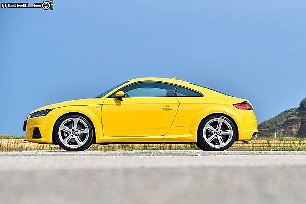 Audi TT-08.jpg