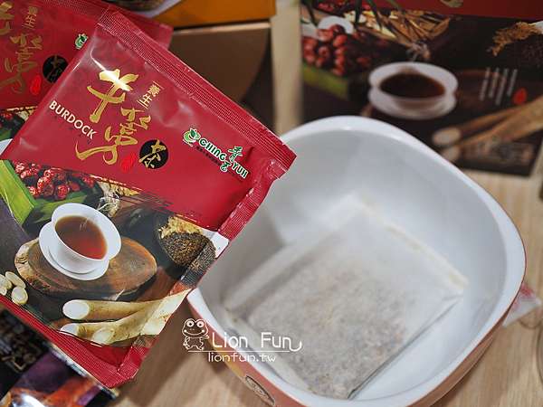 養生茶 青玉牛蒡茶 茶包式設計 不管是要直接沖泡或是當燉包都可以 相當方便 Lion Fun 痞客邦 養生茶 青玉牛蒡茶 茶包式設計 不管是要直接沖泡或是當燉包都可以 相當方便 Lion Fun 痞客邦