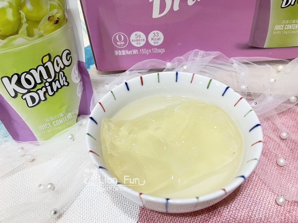 iOiO食在愛我 超口感蒟蒻 蒟蒻飲 蒟蒻推薦 飲料推薦 飲料開箱 能量飲 果凍推薦 開箱 維生素C 膳食纖維 拌手禮 年節禮盒推薦 十全果醋 