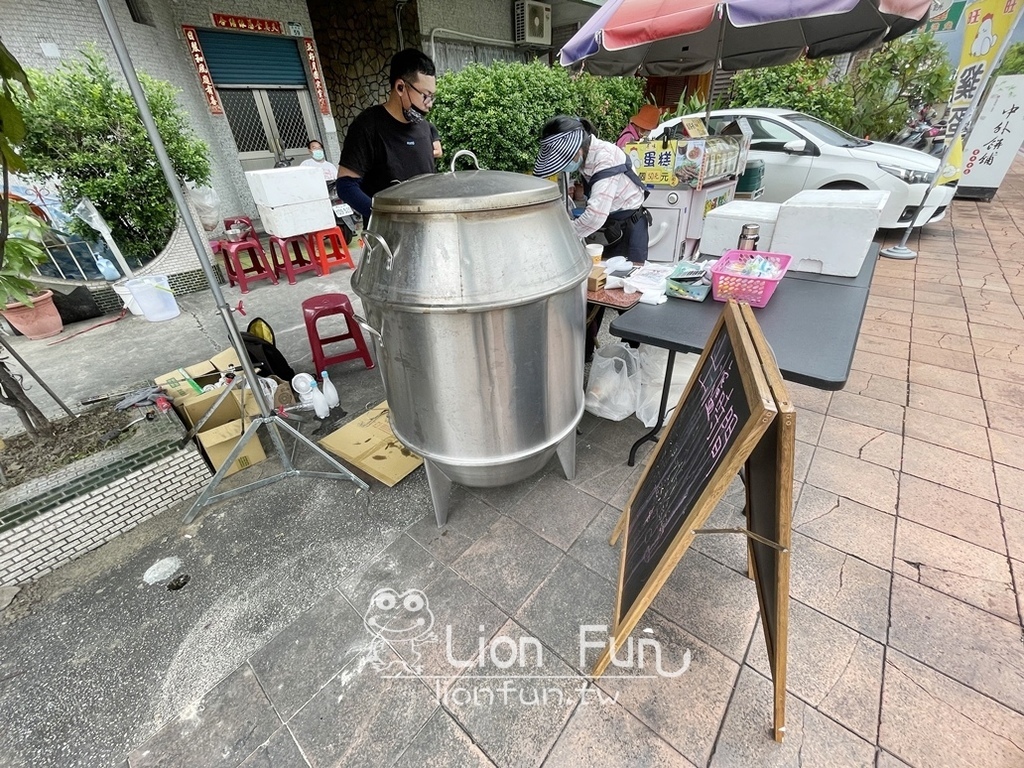 高雄烤雞推薦｜鐳哥烤雞脆皮烤雞。高雄蓮池潭烤雞，一周只賣四天