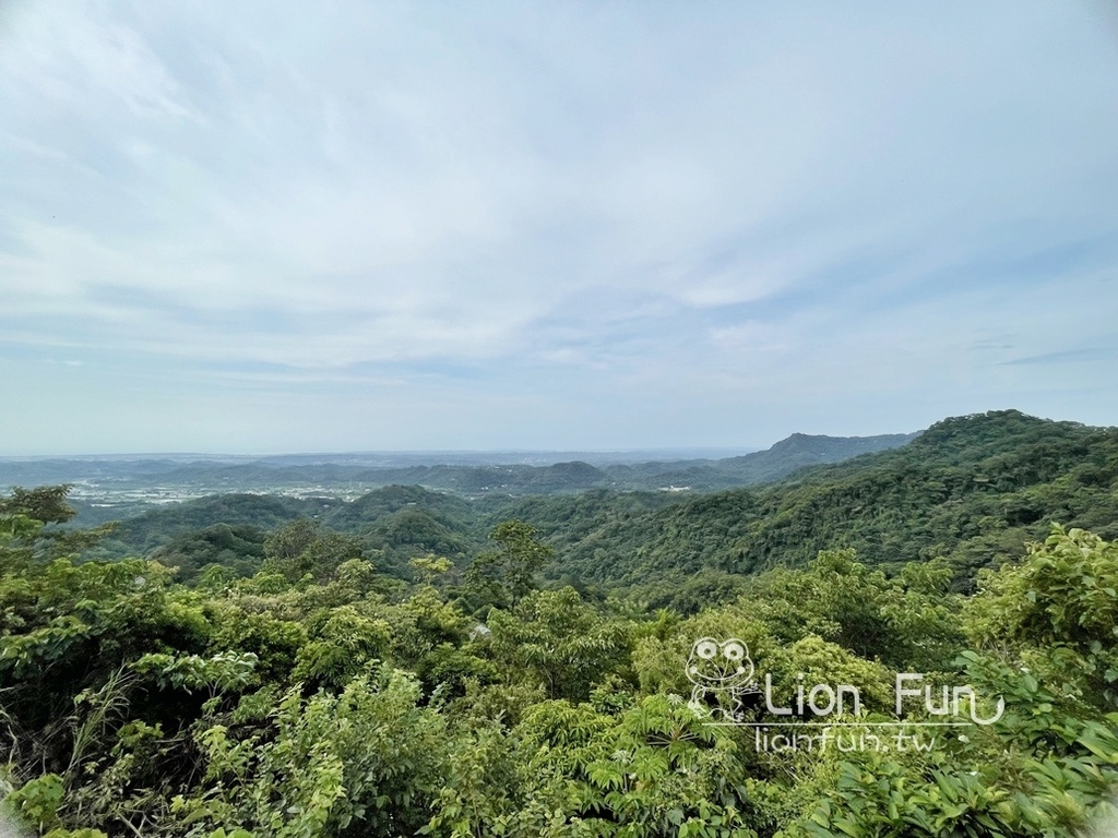 苗栗南庄住宿｜晴園山莊露營區民宿。包棟民宿｜親子住宿｜小木屋