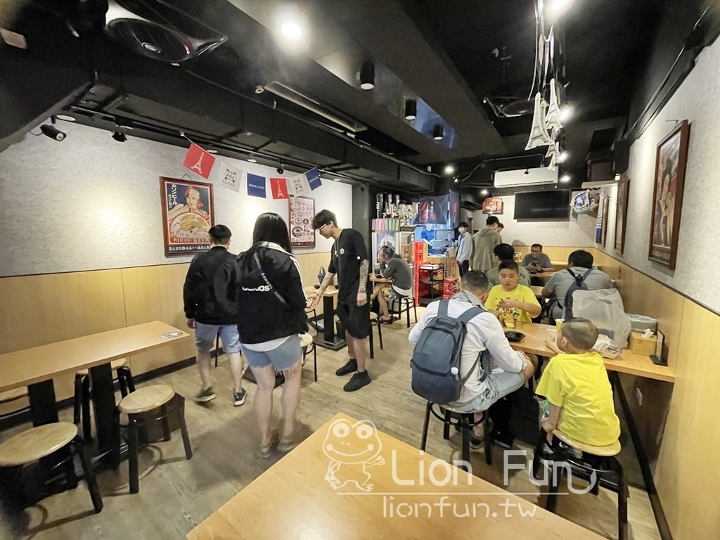 台北延吉街居酒屋｜柒息地串燒居酒屋。一串只要19元，稱得上最