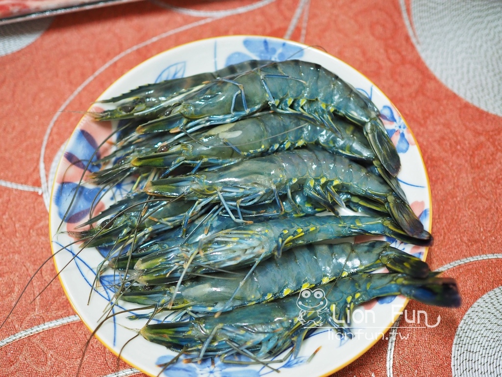 這一鍋:皇室秘藏鍋物｜外帶年菜套餐－錦龍滿盈圍爐年菜。鴛鴦麻