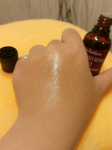 紫潤精華油_2277.jpg 試用