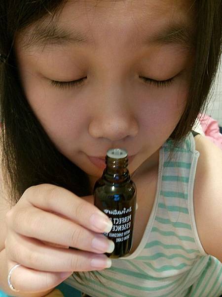 紫潤精華油_8957.jpg 試用