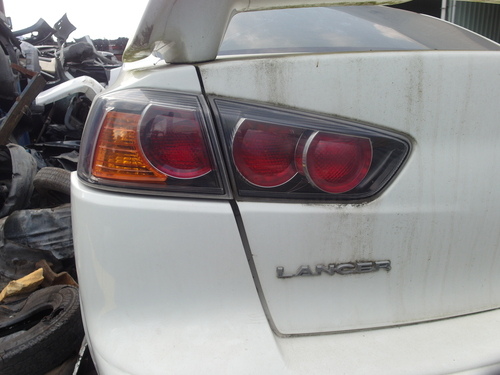 2012 Mitsubishi 三菱 Lancer 白色 1