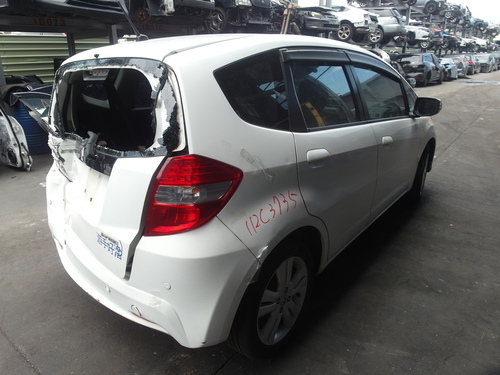 2011 Honda 本田 FIT 白色 1.5 5D