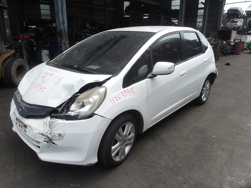 2011 Honda 本田 FIT 白色 1.5 5D