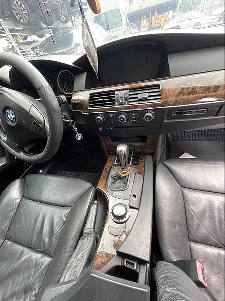 2005 BMW 寶馬 E60 黑色 3.0 4D