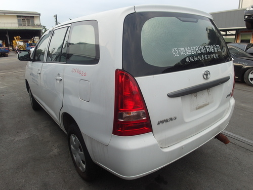 2013 TOYOTA 豐田 INNOVA 白色 2.0