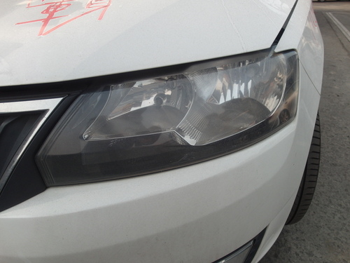 2015 Skoda RAPID 白色 1.4 4D