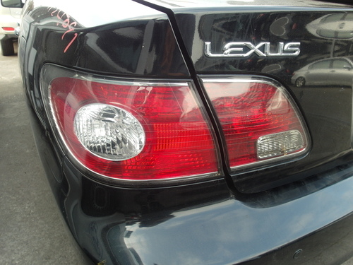 2002 Lexus 凌志 ES300 黑色 3.0 4D