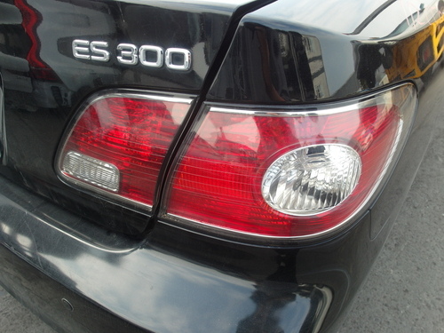 2002 Lexus 凌志 ES300 黑色 3.0 4D