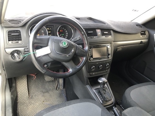 2010 Skoda 斯柯達 YETI 銀色 1.2 5D