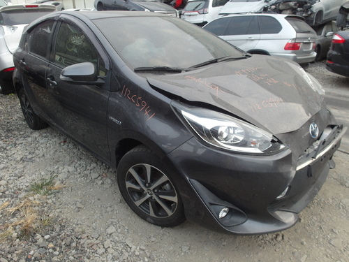 2018 TOYOTA 豐田 PRIUS 灰色 1.5 5D