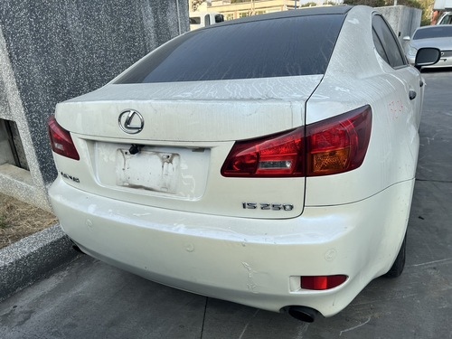 2006 LEXUS 凌志 IS250 黑白色 2.5 4D