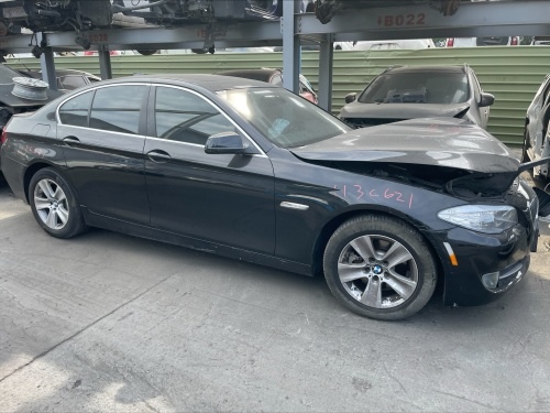 2011 BMW 寶馬 F10 黑色 3.0 4D