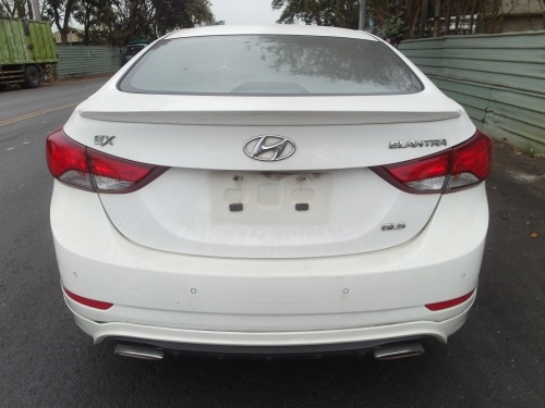2015 Hyundai 現代 卓越 白色 1.8 4D