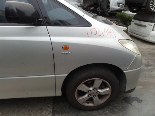 2002 TOYOTA 豐田 PREVIA 銀色 2.4