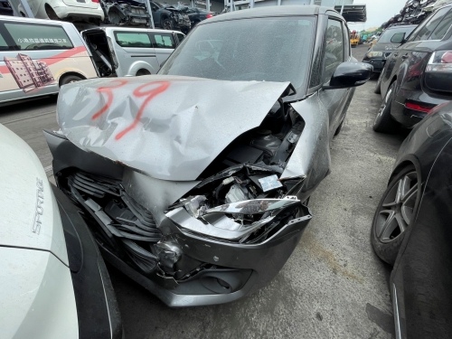 2018 Suzuki 鈴木 SWIFT 銀黑色 1.0 5