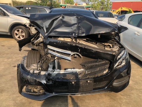 2014 BENZ 賓士 W205 黑色 2.0 4D