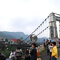 靜安吊橋（開始飄小雨了）