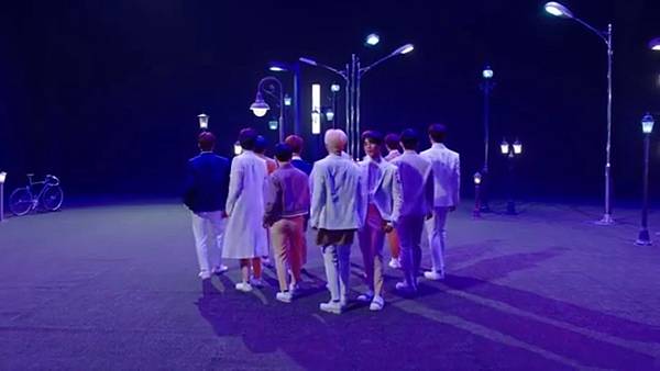 SVT x CARAT_190301_0224.jpg