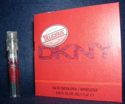 香水_DKNY_紅2.jpg