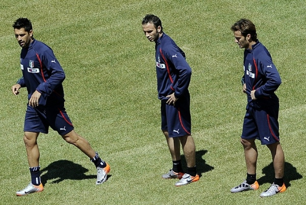 1cbdb2a06993c34c5e9eeccf4c937fad-getty-fbl-wc2010-ita-squad-training.jpg