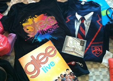 gleetour2011goods01.jpg