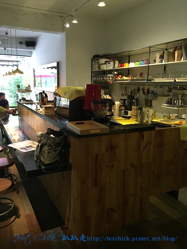 think08.jpg think08.jpg