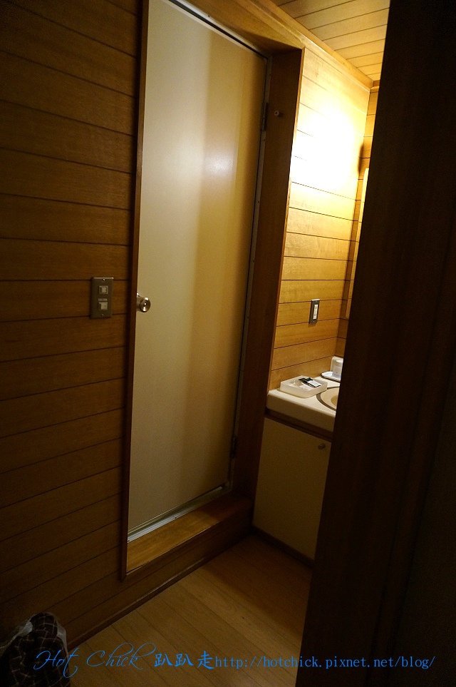 hotel08.jpg