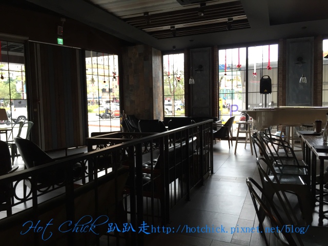 cafe07.jpg cafe07.jpg