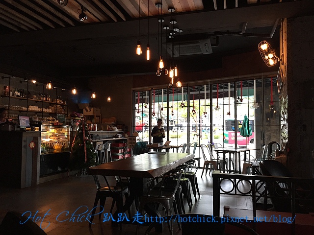 cafe09.jpg cafe09.jpg