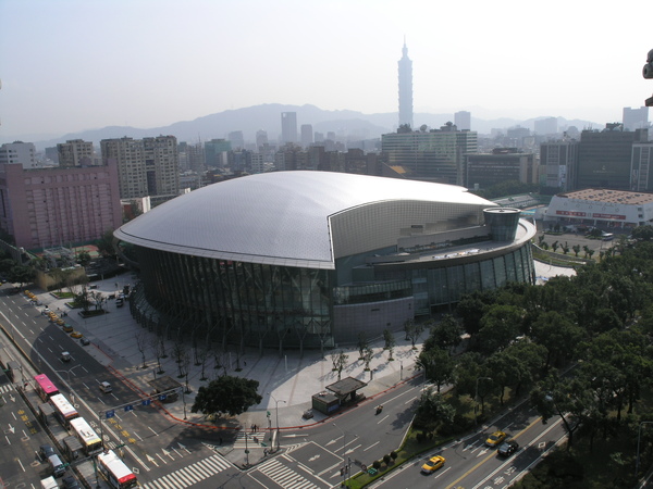 941201_01_148_台北小巨蛋開幕_王能佑攝_南京東敦化北路口.JPG