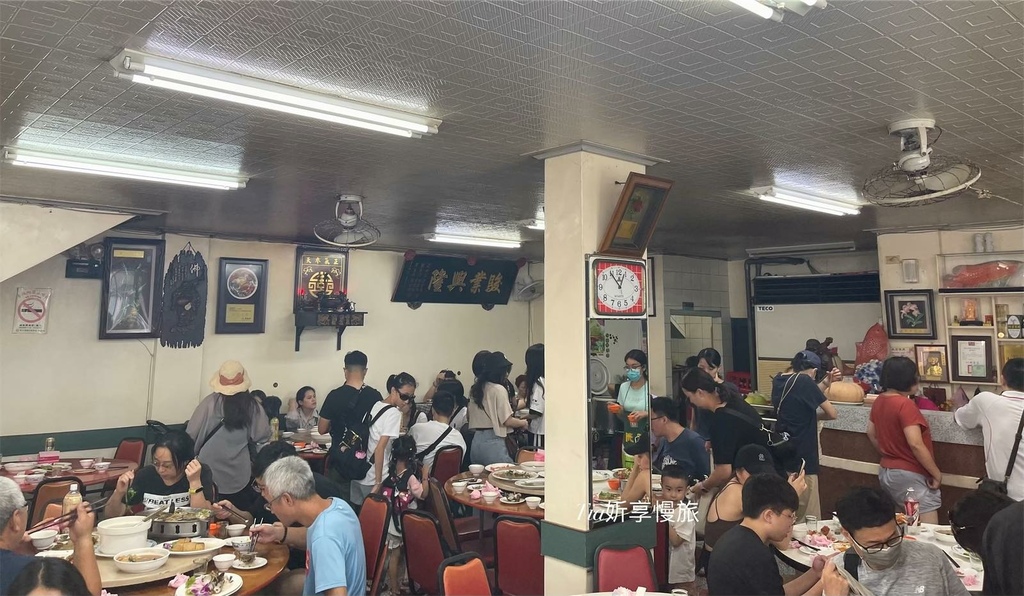 【金山美食】兄弟食堂｜金山老街必吃的平價熱炒台菜海鮮餐廳，墨