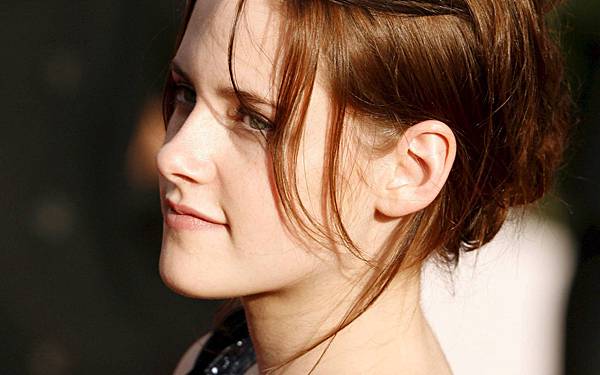 21632_kristen-stewart83_122_1088lo.jpg