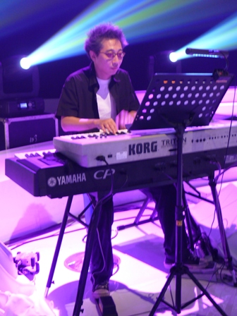 keyboard阮德君老師.JPG