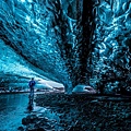 2000x1333_ice_caves_crystal_cave_header_einarolafurmatthiasson