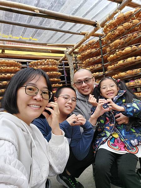 女兒戴眼鏡的心路歷程，如何守護孩子視力？大學眼科給了我專業又