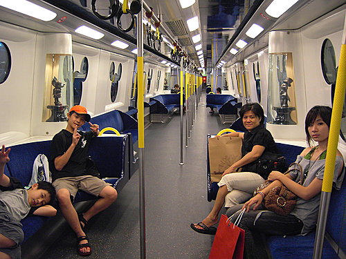 香港-迪士尼線 地鐵列車